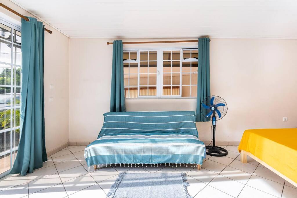 Chaine Lodge Maison Entiere Free Parking & Wifi 3Min De L'Aeroport Faaa ภายนอก รูปภาพ