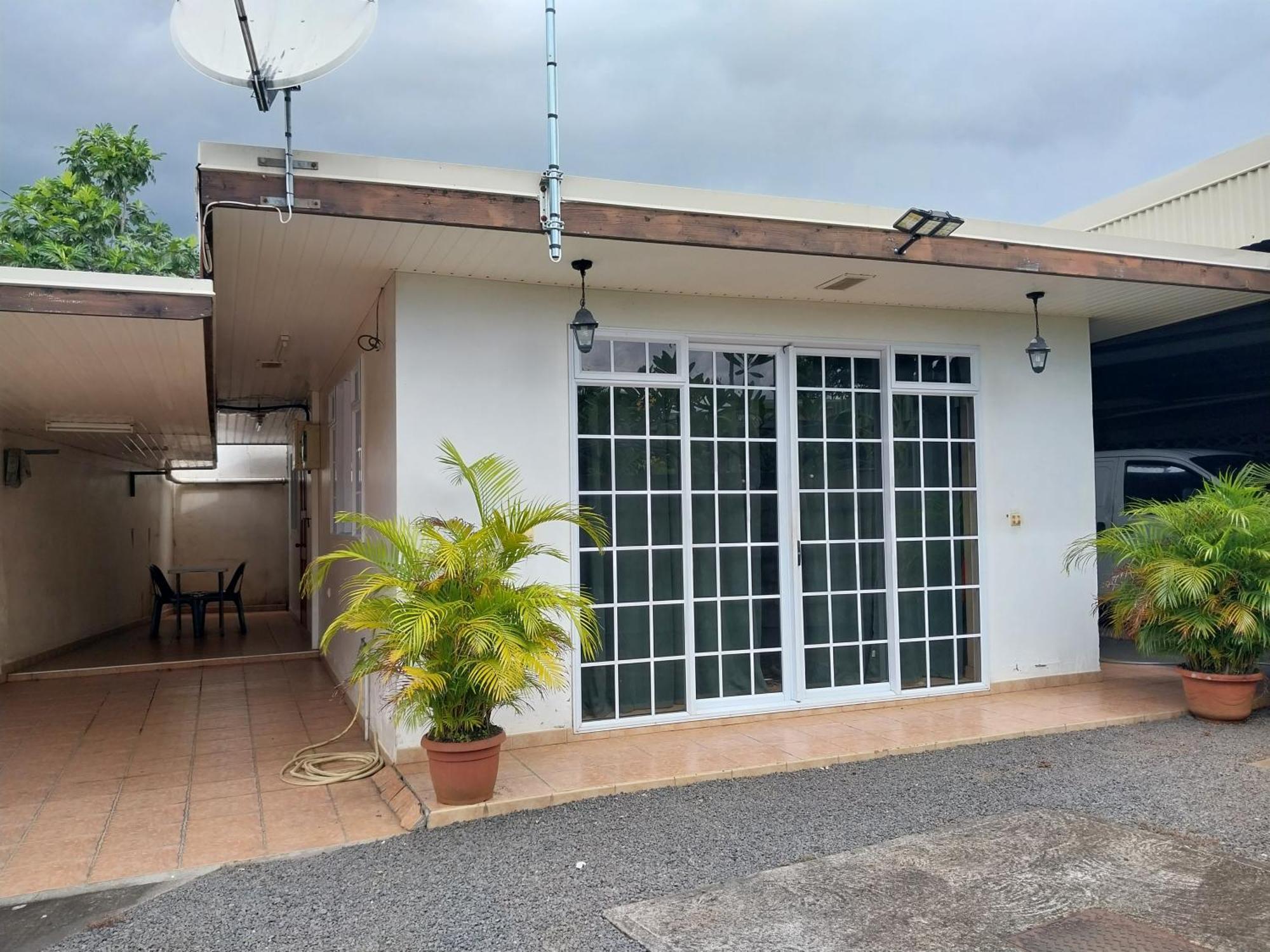 Chaine Lodge Maison Entiere Free Parking & Wifi 3Min De L'Aeroport Faaa ภายนอก รูปภาพ